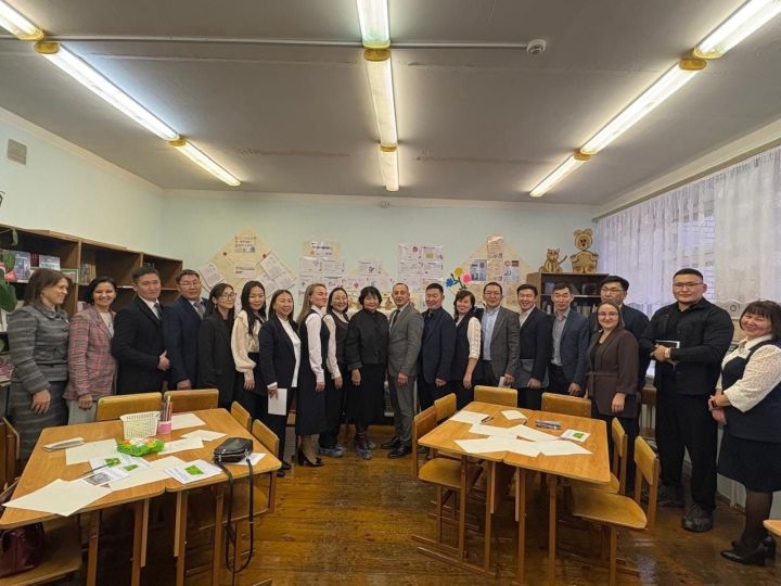 Якутиядән Татарстандагы авыл мәктәбенә тәҗрибә уртаклашырга кайтканнар