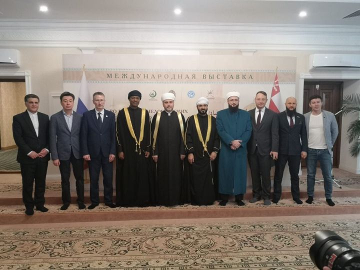 Мәрҗани мәчетендә Оман Солтанатлыгының мирасына багышланган халыкара күргәзмә ачылды