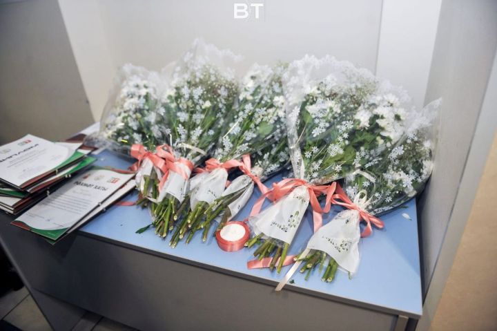 Бабайлар эзеннән: «Ватан хакына» иҗади бәйгесенең җиңүчеләрен бүләкләдек