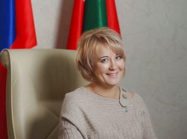 Гөлнара Габдрахманова: «Читтән торып эшли торган электрон уку залыбыз елдан-ел популярлаша»