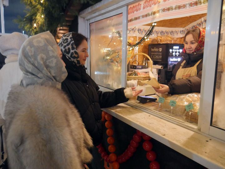 Казанда Үзәк чыршы ачылышыннан ФОТОРЕПОРТАЖ