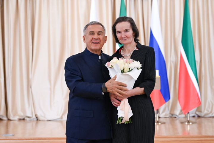 30 ел сыер савучы Венера Гайнетдинова: «Рәистән бүләк алу каушатты»