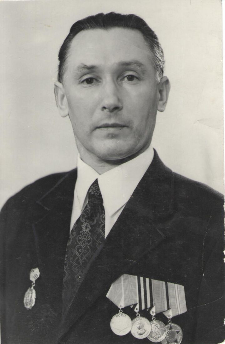 Мәшкәкләр кубып төшкәнне көткәндә... Әдәбият галиме Рашат Гайнановның тууына – 100 ел