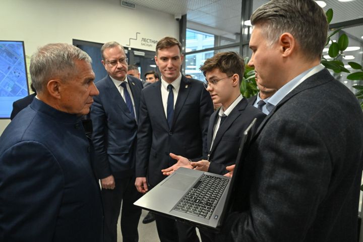 Илья Начвин: «Республикада мобиль элемтәне үстерү – төп бурычларның берсе»