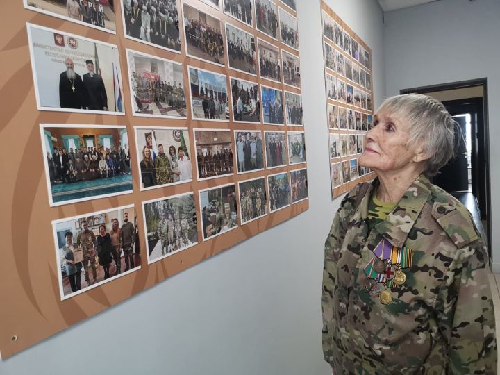 Муса Җәлилнең тууына 120 ел тулу уңаеннан «Кызыл ромашка» акциясе үтте (ФОТОРЕПОРТАЖ)