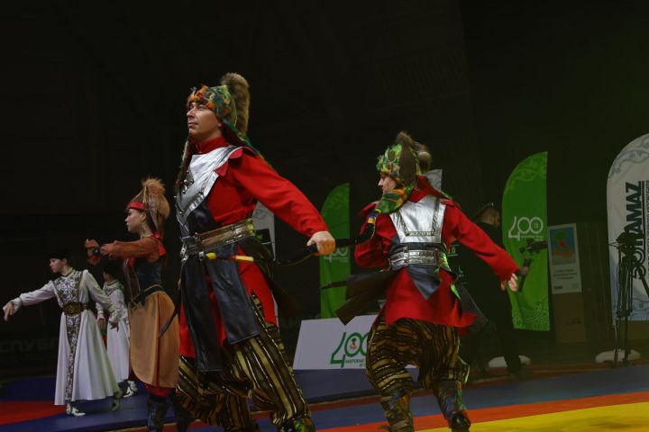 Муса Җәлил истәлегенә «ВТ» гамәлгә куйган көрәш турнирының беренче көне