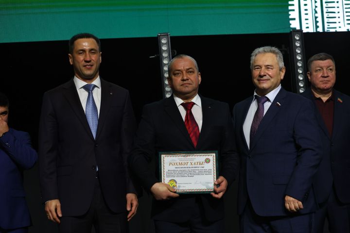 Муса Җәлил истәлегенә «ВТ» гамәлгә куйган көрәш турнирының беренче көне