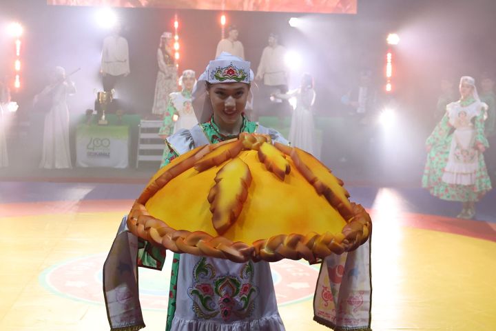 Муса Җәлил истәлегенә «ВТ» гамәлгә куйган көрәш турнирының беренче көне