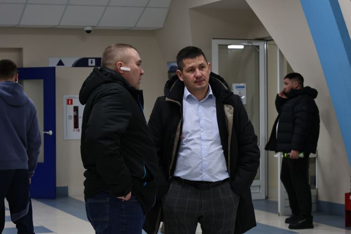 Муса Җәлил истәлегенә «ВТ» гамәлгә куйган көрәш турнирының беренче көне