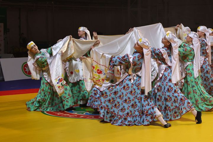 Муса Җәлил истәлегенә «ВТ» гамәлгә куйган көрәш турнирының беренче көне