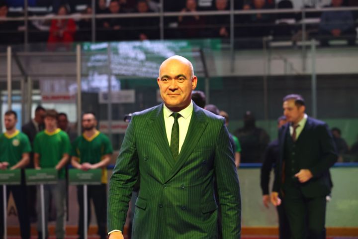 Муса Җәлил истәлегенә «ВТ» гамәлгә куйган көрәш турнирының беренче көне