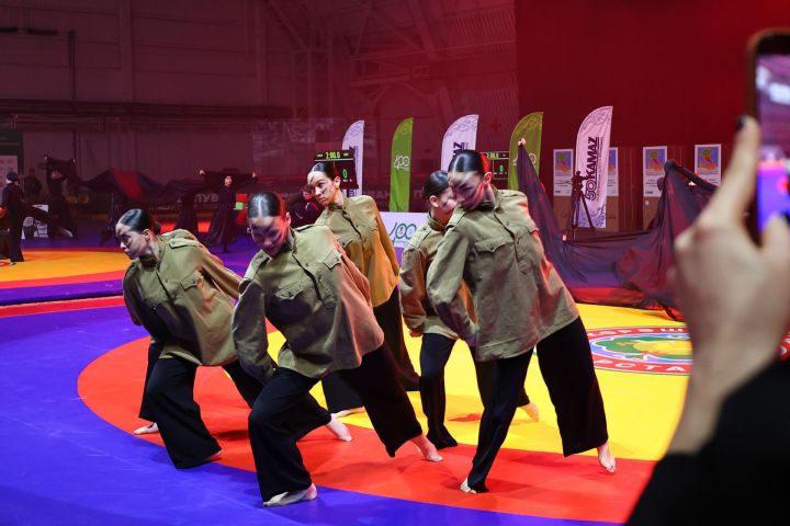 Муса Җәлил истәлегенә «ВТ» гамәлгә куйган көрәш турнирының беренче көне