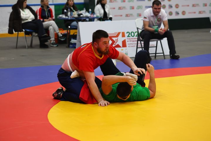 Муса Җәлил истәлегенә «ВТ» гамәлгә куйган көрәш турнирының беренче көне