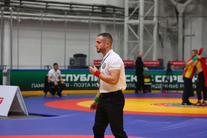 Муса Җәлил истәлегенә «ВТ» гамәлгә куйган көрәш турнирының беренче көне