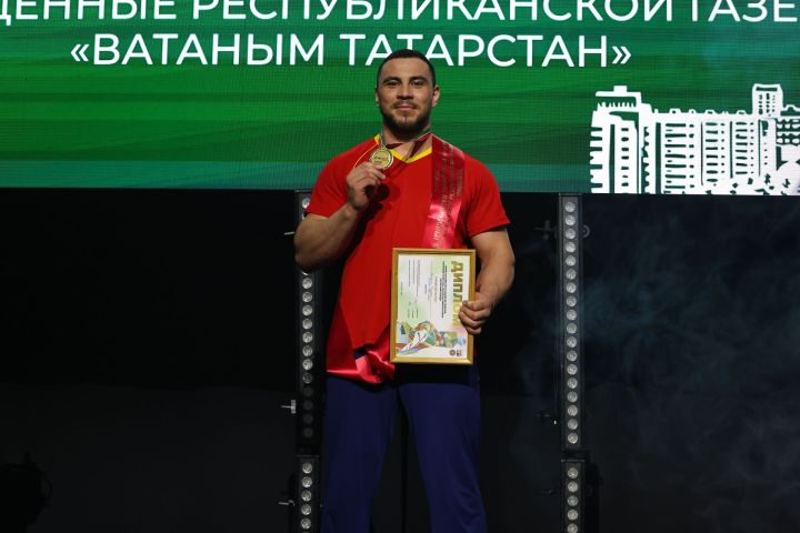 Муса Җәлил истәлегенә «ВТ» гамәлгә куйган көрәш турнирының икенче көне