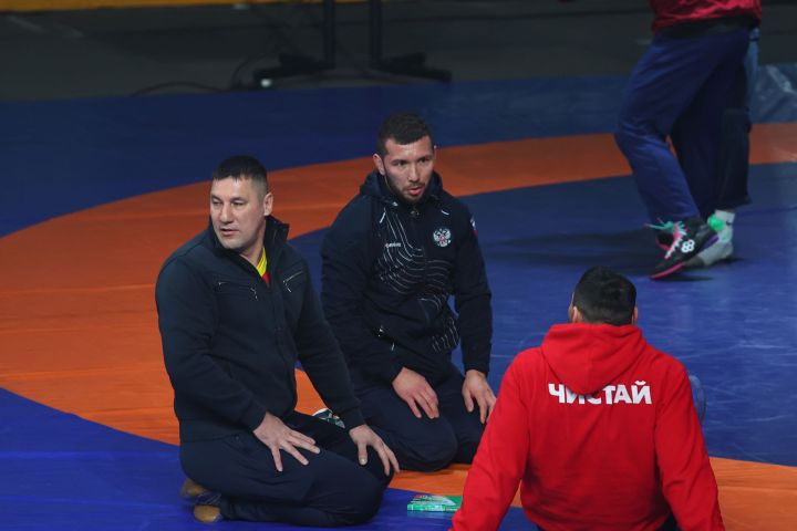 Муса Җәлил истәлегенә «ВТ» гамәлгә куйган көрәш турнирының икенче көне