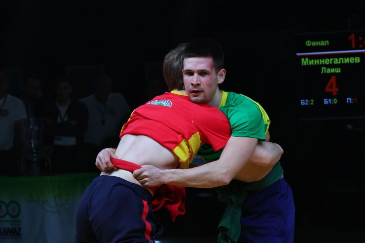 Муса Җәлил истәлегенә «ВТ» гамәлгә куйган көрәш турнирының икенче көне