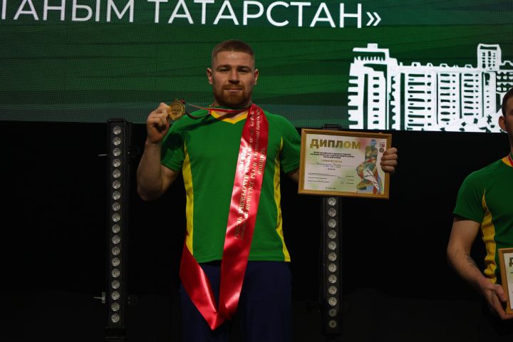 Муса Җәлил истәлегенә «ВТ» гамәлгә куйган көрәш турнирының икенче көне