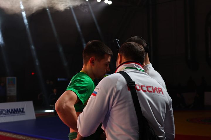 Муса Җәлил истәлегенә «ВТ» гамәлгә куйган көрәш турнирының икенче көне