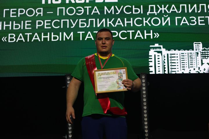 Муса Җәлил истәлегенә «ВТ» гамәлгә куйган көрәш турнирының икенче көне