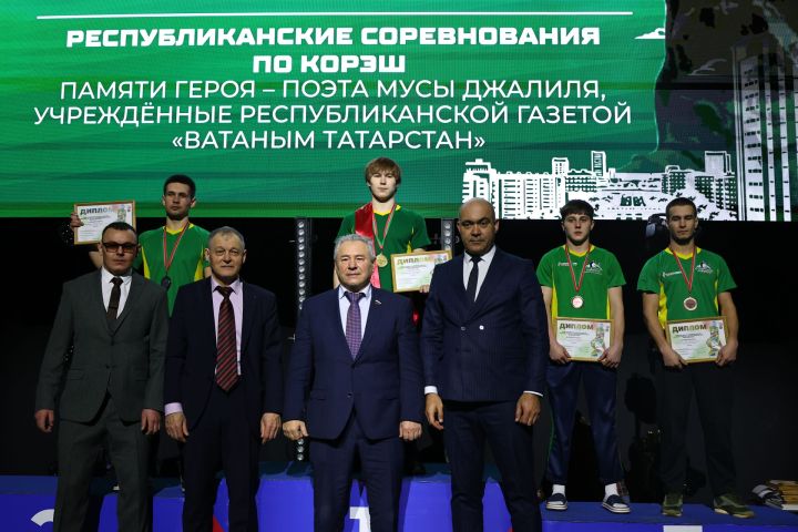 Муса Җәлил истәлегенә «ВТ» гамәлгә куйган көрәш турнирының икенче көне