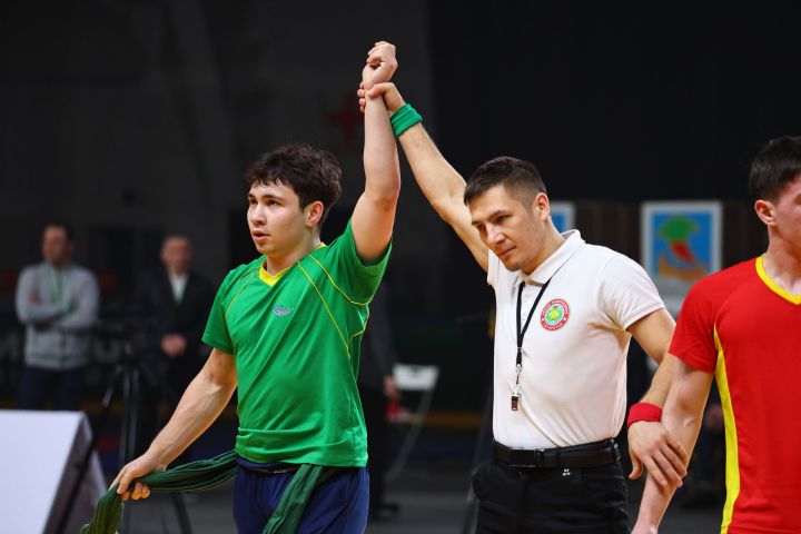 Муса Җәлил истәлегенә «ВТ» гамәлгә куйган көрәш турнирының икенче көне