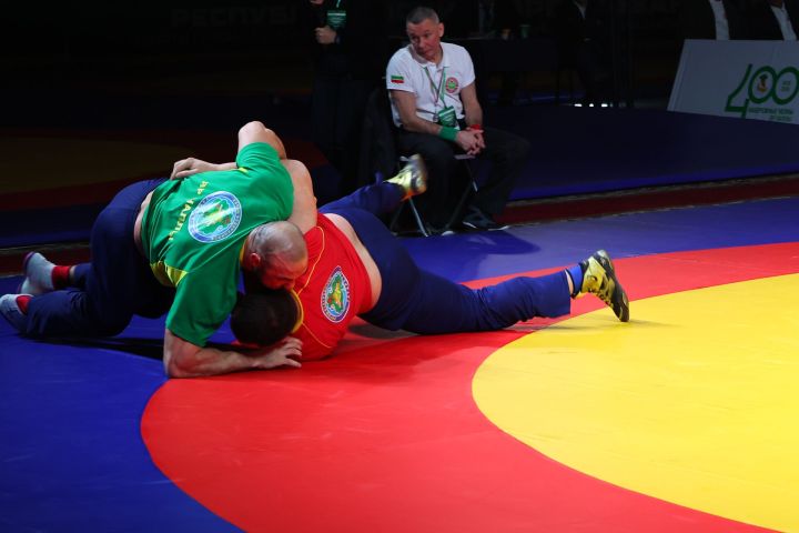 Муса Җәлил истәлегенә «ВТ» гамәлгә куйган көрәш турнирының икенче көне