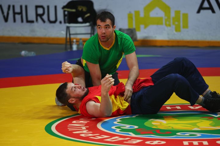 Муса Җәлил истәлегенә «ВТ» гамәлгә куйган көрәш турнирының икенче көне