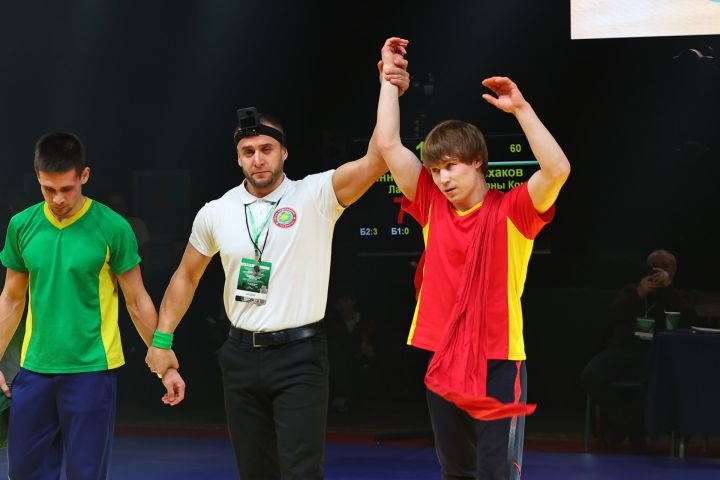 Муса Җәлил истәлегенә «ВТ» гамәлгә куйган көрәш турнирының икенче көне