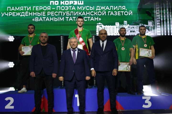 Муса Җәлил истәлегенә «ВТ» гамәлгә куйган көрәш турнирының икенче көне