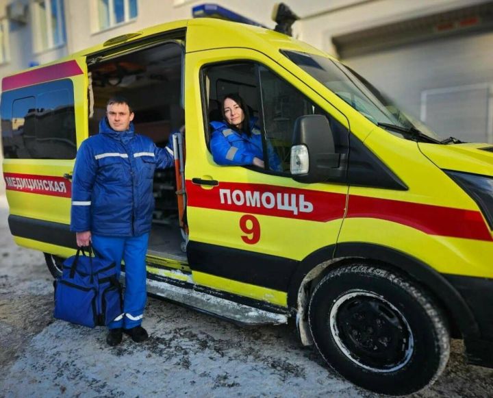 Казанда фельдшерлар йөрәге 27 минут туктап торган ир-атны коткарган