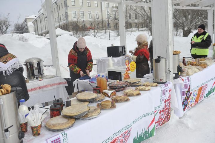 Казанда Май чабу бәйрәме уза (ФОТОРЕПОРТАЖ)