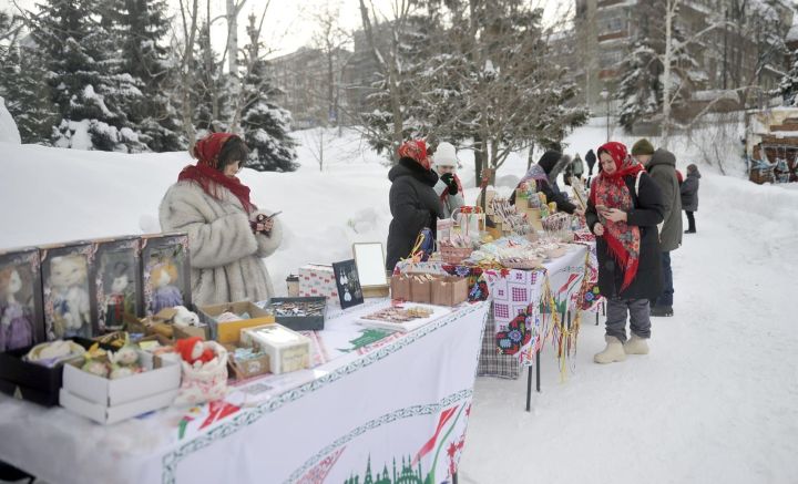 Казанда Май чабу бәйрәме уза (ФОТОРЕПОРТАЖ)