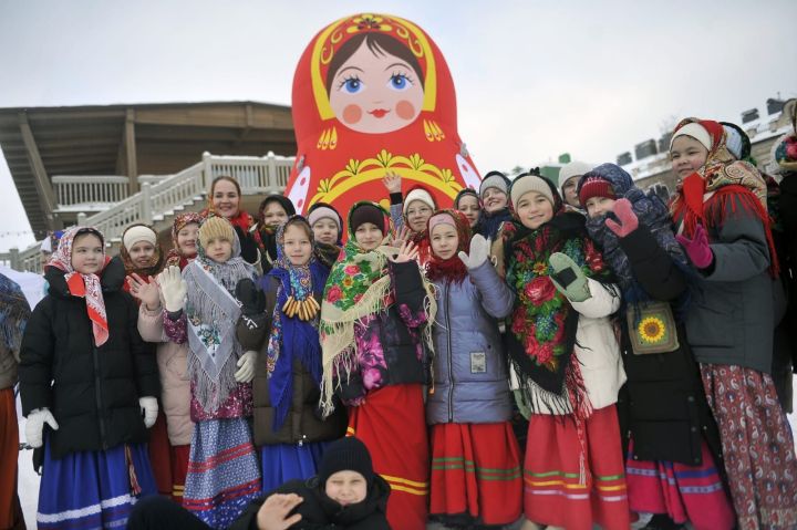 Казанда Май чабу бәйрәме уза (ФОТОРЕПОРТАЖ)