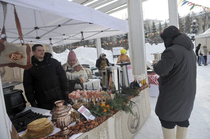 Казанда Май чабу бәйрәме уза (ФОТОРЕПОРТАЖ)