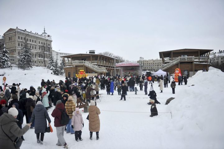 Казанда Май чабу бәйрәме уза (ФОТОРЕПОРТАЖ)