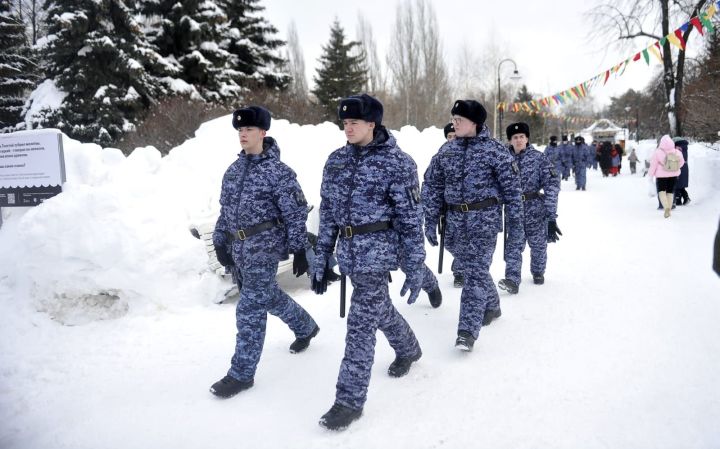 Казанда Май чабу бәйрәме уза (ФОТОРЕПОРТАЖ)