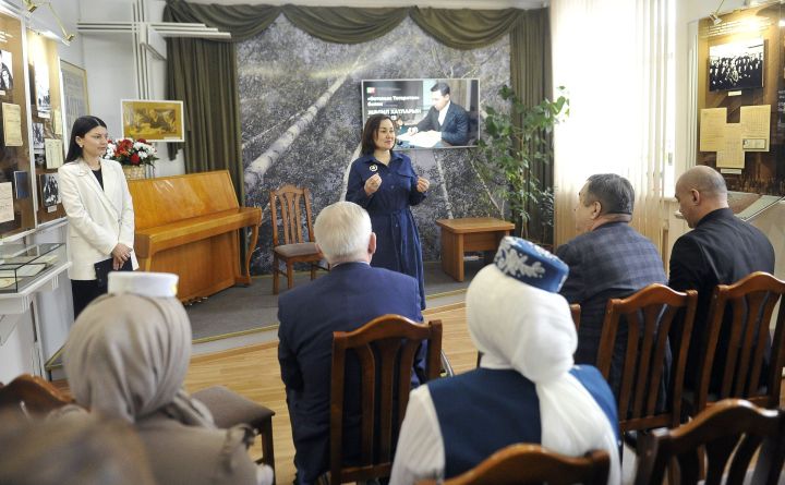 Муса Җәлилнең музей-фатирында шагыйрьнең хатларын уку чарасыннан фоторепортаж