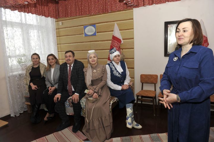 Муса Җәлилнең музей-фатирында шагыйрьнең хатларын уку чарасыннан фоторепортаж