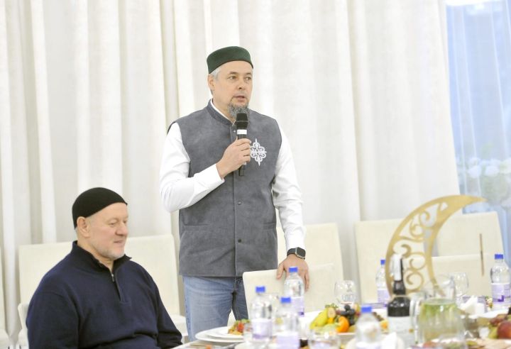 «Ватаным Татарстан» газетасы коллективы ифтар уздырды (ФОТОРЕПОРТАЖ)