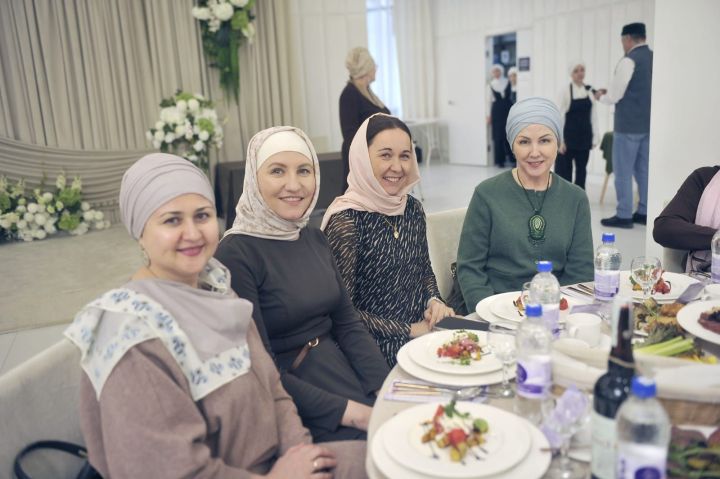 «Ватаным Татарстан» газетасы коллективы ифтар уздырды (ФОТОРЕПОРТАЖ)