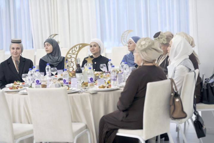 «Ватаным Татарстан» газетасы коллективы ифтар уздырды (ФОТОРЕПОРТАЖ)