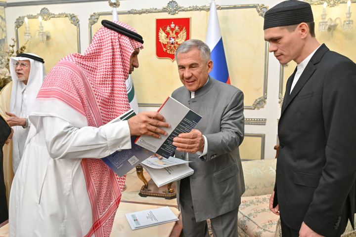 Чакырылган кунак: Рөстәм Миңнеханов Согуд Гарәбстанына сәфәр кылды