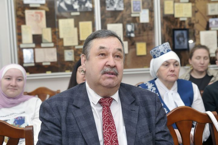 Муса Җәлилнең музей-фатирында шагыйрьнең хатларын уку чарасыннан фоторепортаж