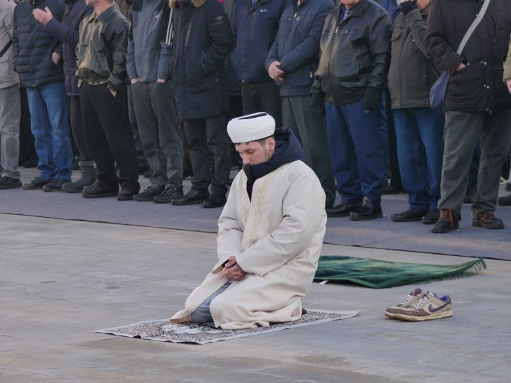 Казанның «Әл-Мәрҗани» мәчетендә Гает намазы укылды (ФОТОРЕПОРТАЖ)