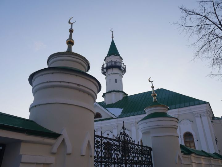Казанның «Әл-Мәрҗани» мәчетендә Гает намазы укылды (ФОТОРЕПОРТАЖ)