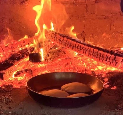 Хыялым бар: үзебезгә дә берәр җиргә мич чыгарып куясы иде...