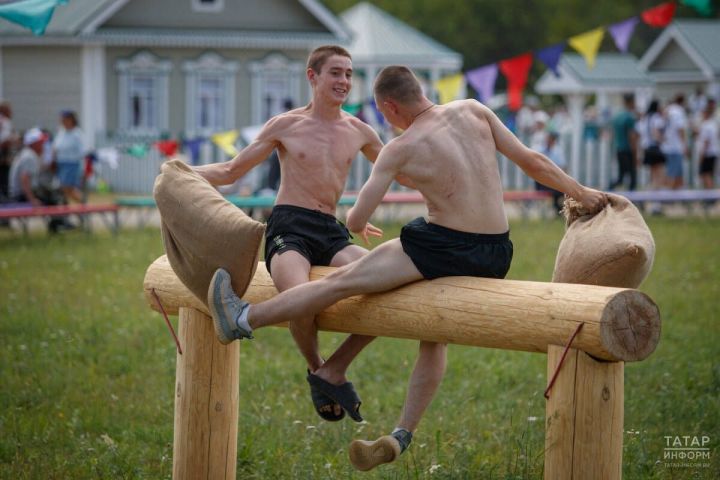 Сабан туен чабышкы ат сыман көтеп алам. Бәйрәмнең нәрсәсе кадерле?