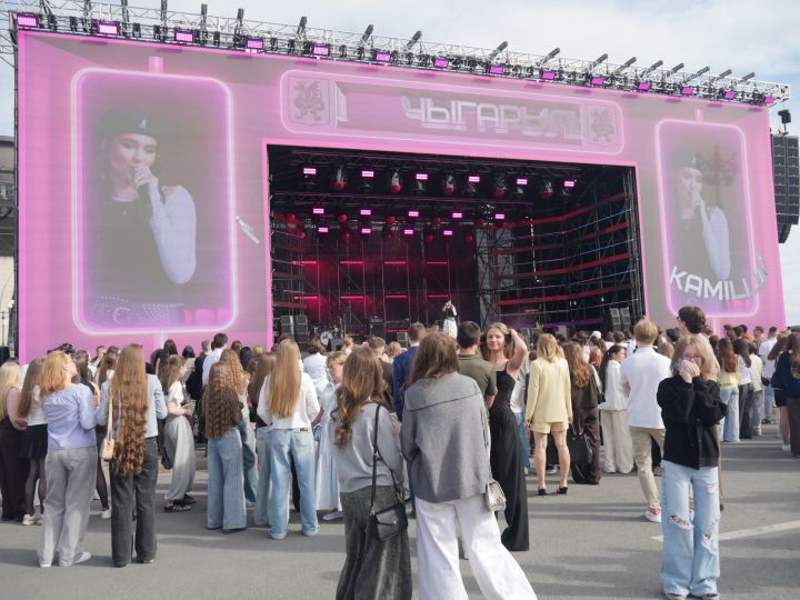 «Казан» гаилә үзәге янында узган гомумшәһәр чыгарылыш кичәсеннән ФОТОРЕПОРТАЖ