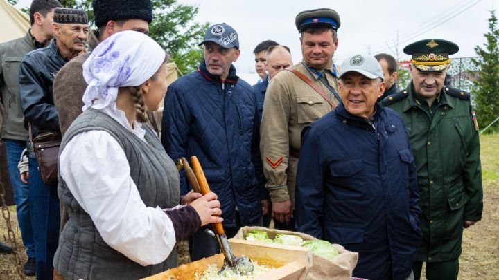 Рөстәм Миңнеханов «Әлбәдән» VIII бөтенроссия тарихи реконструкция фестивалендә булды